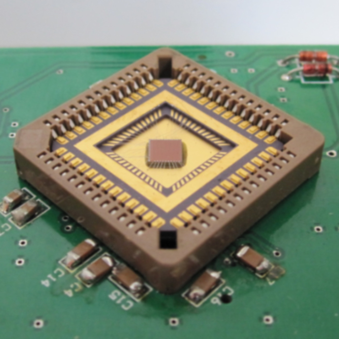 32x32 pixel SPAD imager